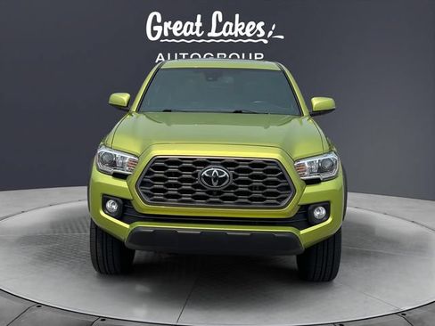 Used 2023 Toyota Tacoma TRD Off-Road w/ TRD Premium Off Road Package AWD/4WD image 8