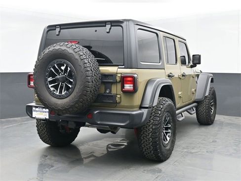 Used 2025 Jeep Wrangler Willys image 14