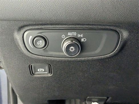 Used 2019 GMC Terrain SLE w/ Driver Convenience Package image 15