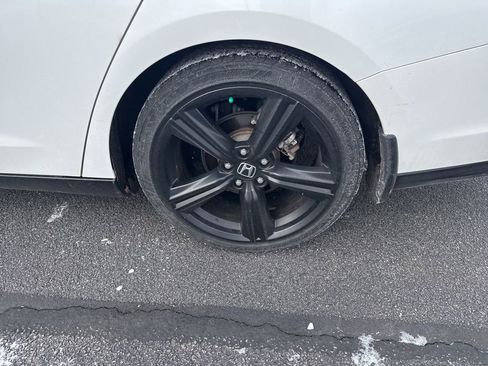 Used 2024 Honda Accord Sport image 6