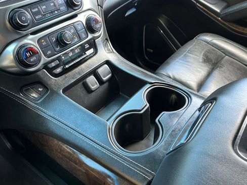 Used 2019 Chevrolet Tahoe LT image 19