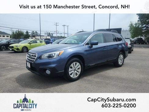 Used 2015 Subaru Outback 2.5i Premium AWD/4WD image 3