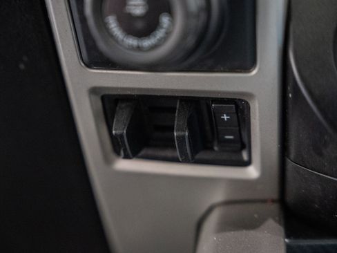 Used 2019 Ford F150 Lariat w/ Equipment Group 502A Luxury image 36