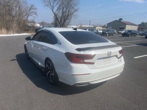 Used 2022 Honda Accord Sport image 10