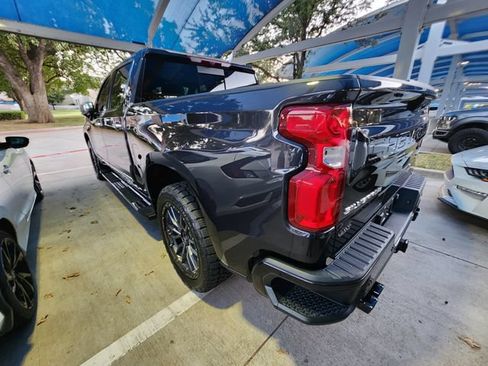 Used 2024 Chevrolet Silverado 1500 High Country w/ High Country Premium Package AWD/4WD image 4