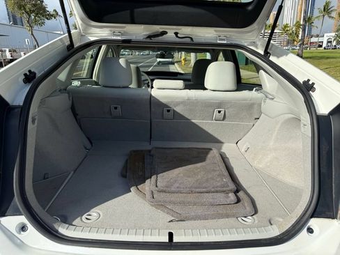 Used 2011 Toyota Prius Three FWD image 17