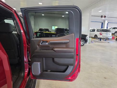 Used 2023 GMC Sierra 1500 Denali w/ Denali Reserve Package AWD/4WD image 30