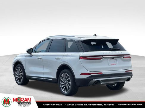 Used 2023 Lincoln Corsair Reserve AWD/4WD image 4