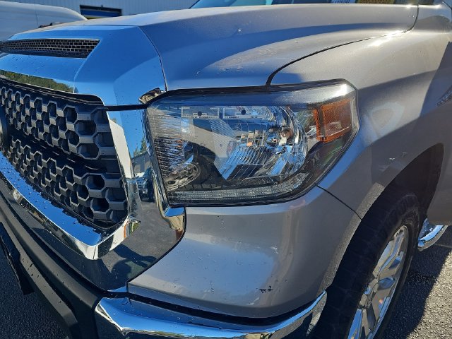 Used 2020 Toyota Tundra SR5 w/ SR5 Upgrade Package RWD image 32