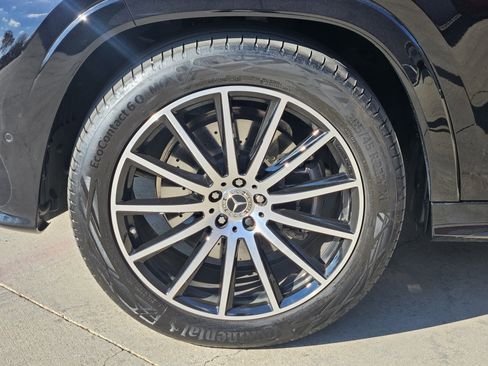 Certified 2025 Mercedes-Benz GLS 450 4MATIC image 11