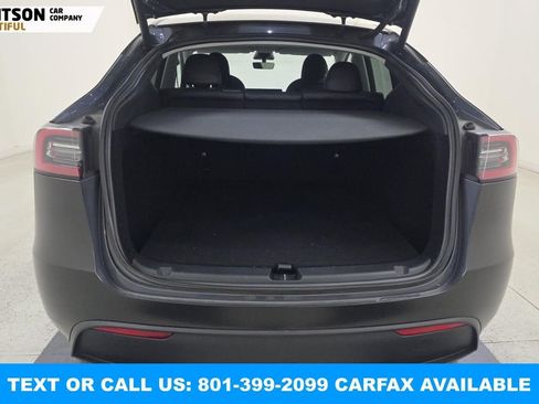 Used 2023 Tesla Model Y Long Range AWD/4WD image 3