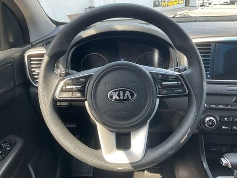 Used 2020 Kia Sportage LX image 11