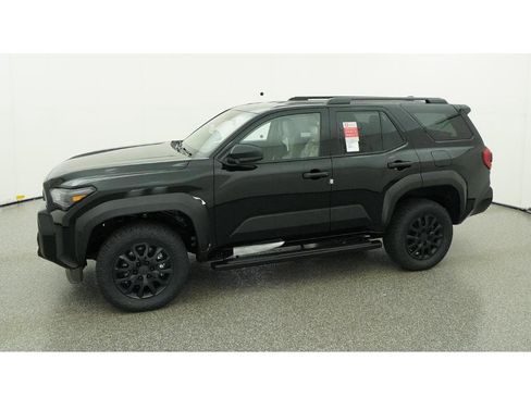 New 2026 Toyota 4Runner SR5 AWD/4WD image 2