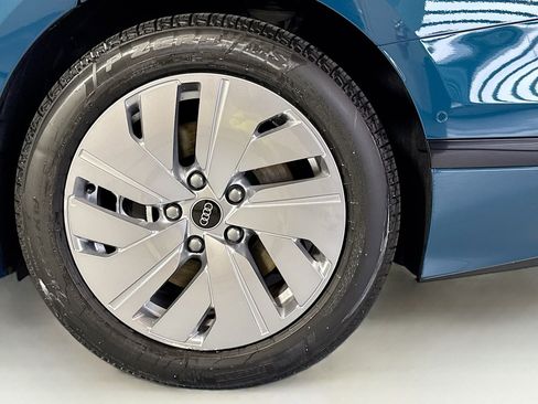 Used 2025 Audi A6 e-tron Ultra w/ Ultra Package image 29