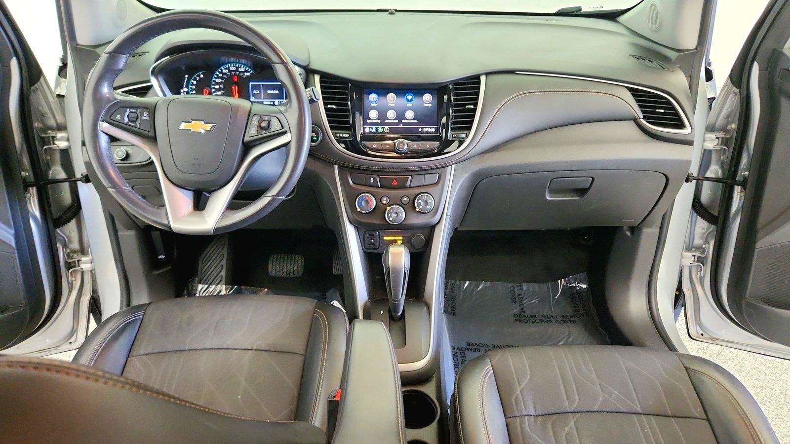 Used 2020 Chevrolet Trax LT w/ LT Convenience Package FWD image 42