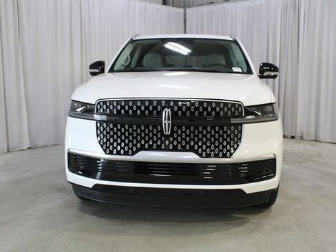New 2026 Lincoln Navigator Reserve AWD/4WD image 81