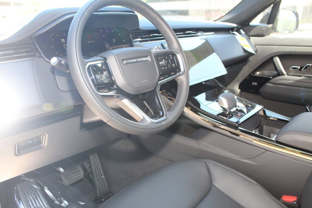 New 2025 Land Rover Range Rover Sport SE AWD/4WD image 29