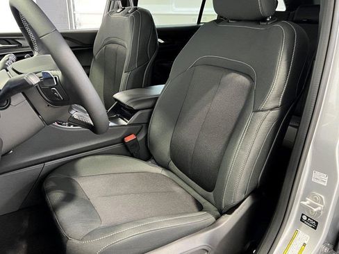 New 2025 Jeep Grand Cherokee Laredo X w/ Luxury Tech Group I image 19