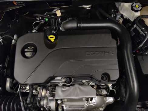 Used 2023 Chevrolet Malibu LS FWD image 30