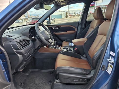 Used 2025 Subaru Forester Touring w/ Popular Package - Touring image 4