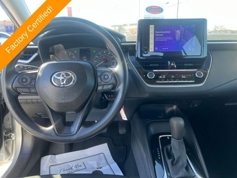 Used 2025 Toyota Corolla LE image 13