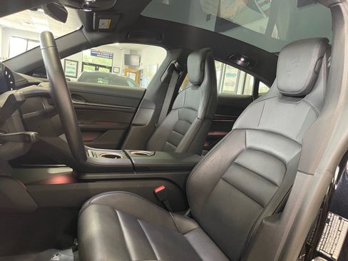 Used 2025 Porsche Taycan 4S AWD/4WD image 26