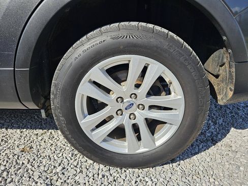 Used 2018 Ford Explorer XLT w/ Equipment Group 202A AWD/4WD image 77