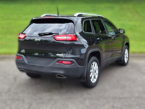 Used 2016 Jeep Cherokee Latitude w/ Comfort/Convenience Group AWD/4WD image 6