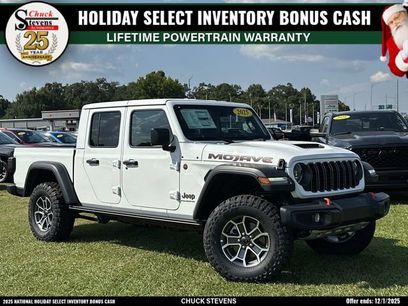New 2025 Jeep Gladiator Mojave w/ Convenience Group