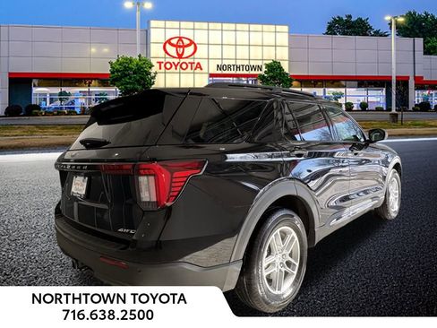 Used 2025 Ford Explorer Active image 33