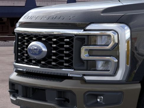 New 2026 Ford F350 King Ranch w/ FX4 Off-Road Package AWD/4WD image 17