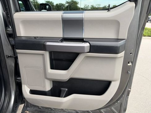 Used 2018 Ford F150 XLT w/ Equipment Group 302A Luxury AWD/4WD image 32