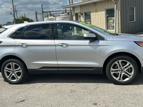 Used 2017 Ford Edge Titanium w/ Equipment Group 301A image 5