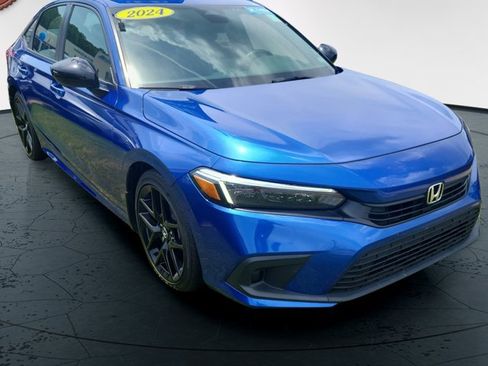 Used 2024 Honda Civic Sport image 4
