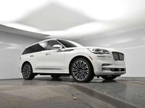 Used 2020 Lincoln Aviator Black Label w/ Dynamic Handling Package AWD/4WD image 50