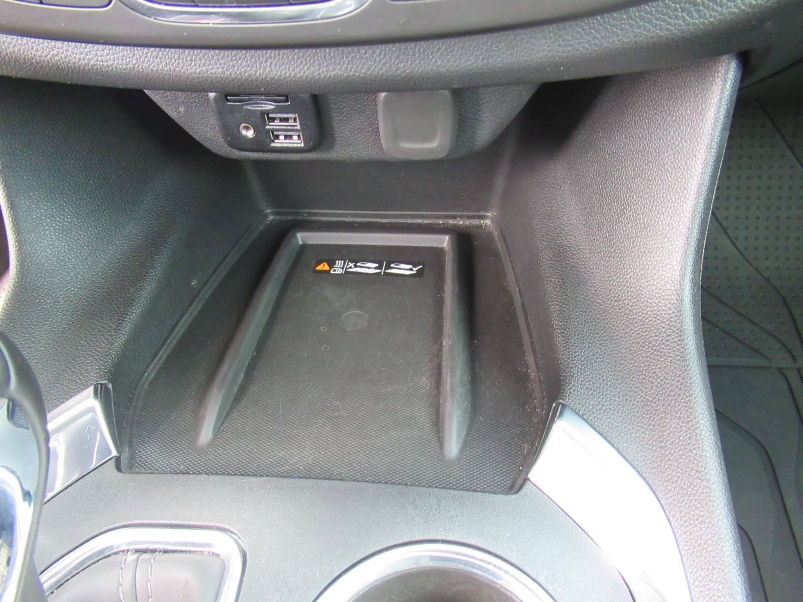 Certified 2023 Chevrolet Traverse High Country FWD image 27