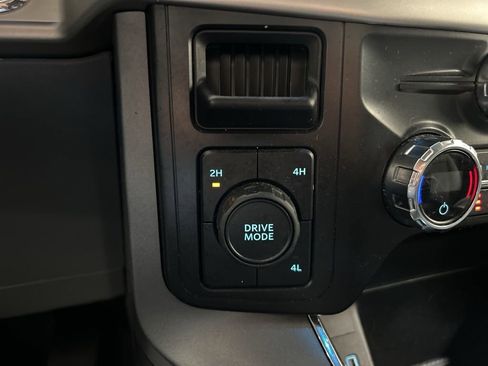 Certified 2021 Ford F150 XLT w/ Equipment Group 302A High image 18