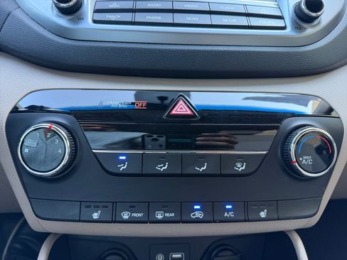 Used 2017 Hyundai Tucson Sport AWD/4WD image 11
