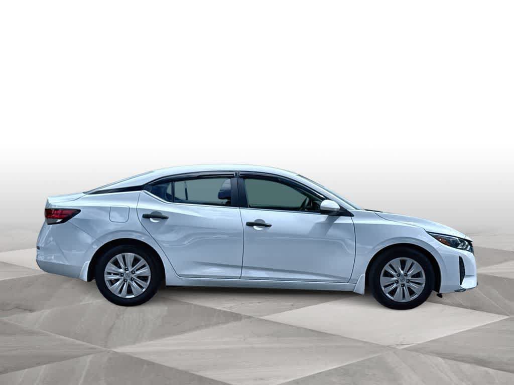 Used 2025 Nissan Sentra S FWD image 9