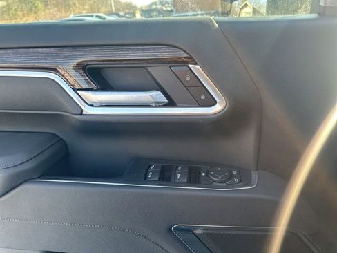 New 2026 GMC Sierra 2500 SLE image 10