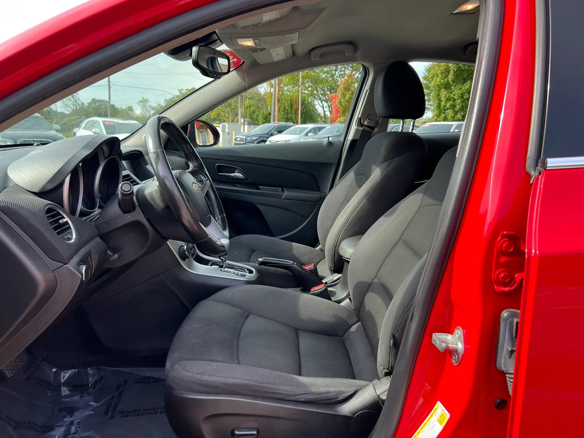 Used 2014 Chevrolet Cruze LT FWD image 21