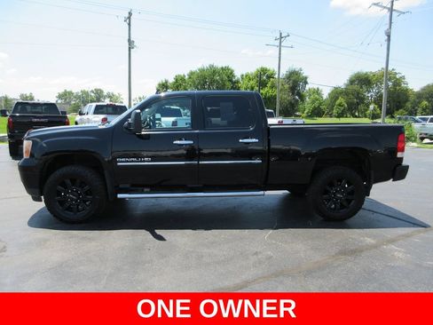 Used 2014 GMC Sierra 3500 Denali AWD/4WD image 9