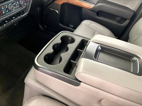 Used 2017 Chevrolet Silverado 1500 LTZ AWD/4WD image 16