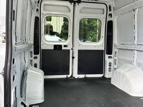 Used 2023 RAM ProMaster 2500 FWD image 25