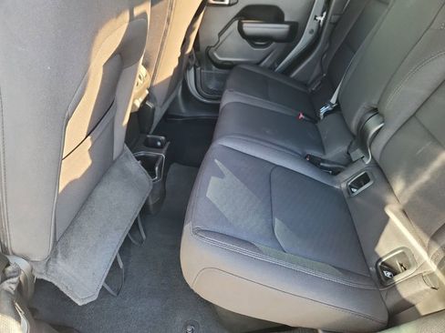 Used 2023 Jeep Gladiator Willys image 8