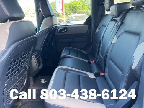 Used 2025 Ford Bronco Big Bend w/ Black Diamond Package image 13