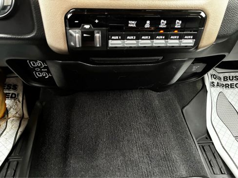 Used 2019 RAM 2500 Laramie image 24