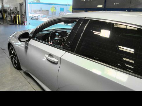 Used 2021 Honda Accord Sport image 4