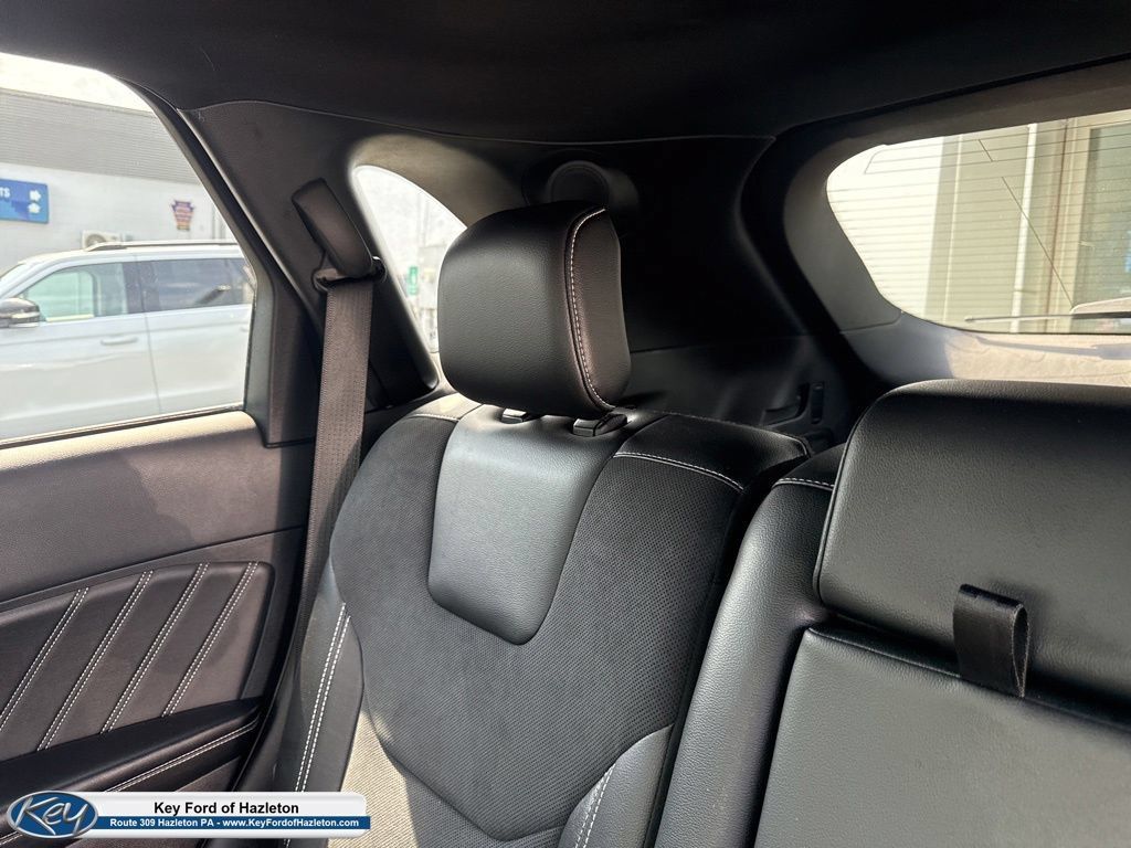 Used 2022 Ford Edge ST w/ Equipment Group 401A AWD/4WD image 43