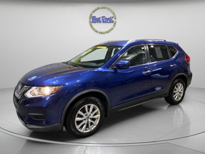 Used 2017 Nissan Rogue SV